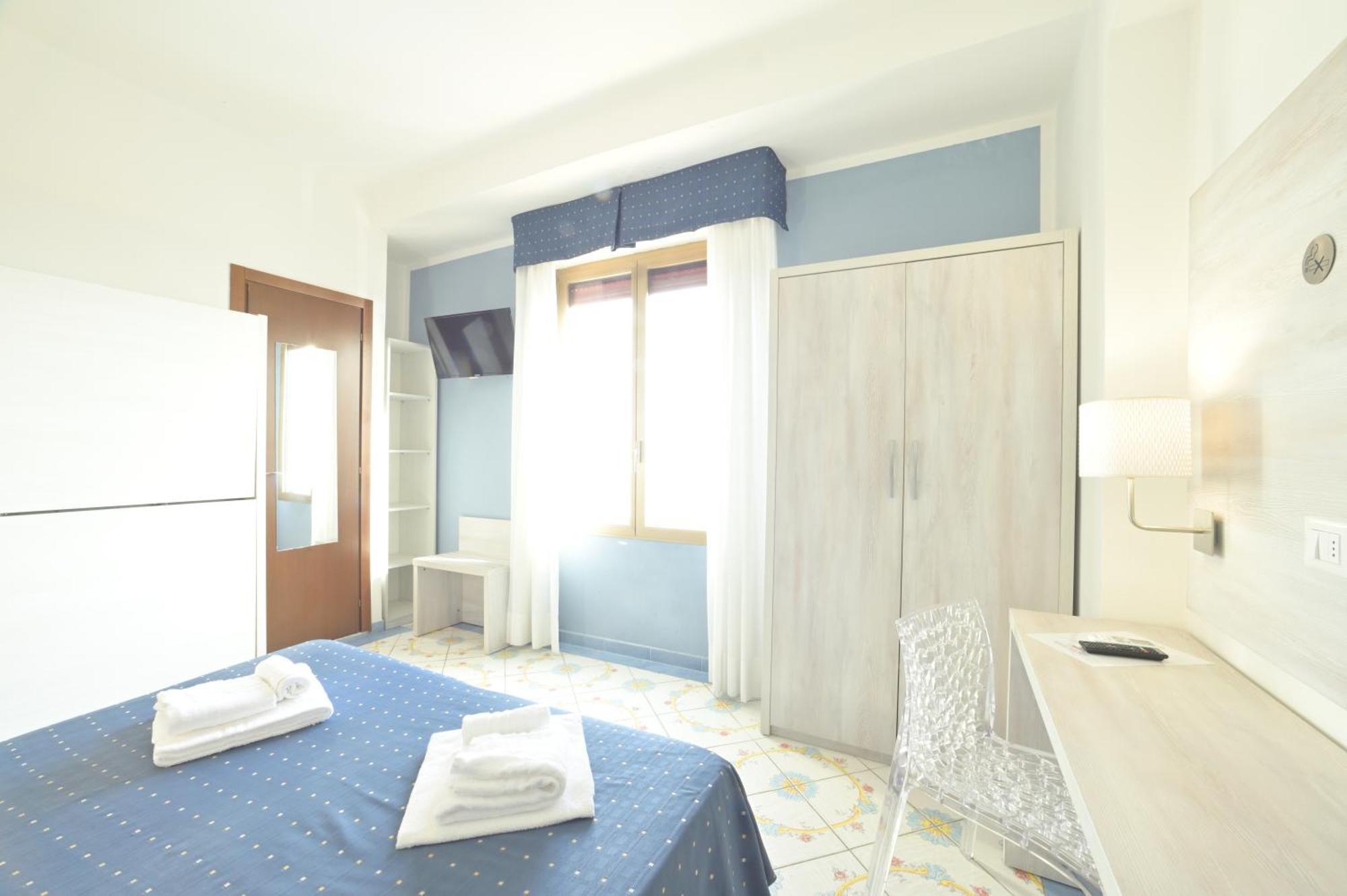 Hotel Delfino Лаїгуелья Екстер'єр фото
