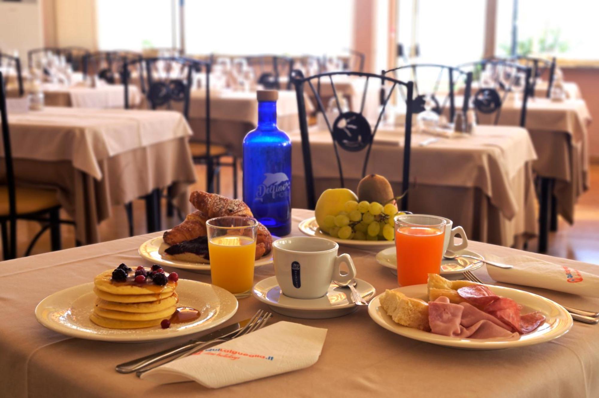 Hotel Delfino Лаїгуелья Екстер'єр фото