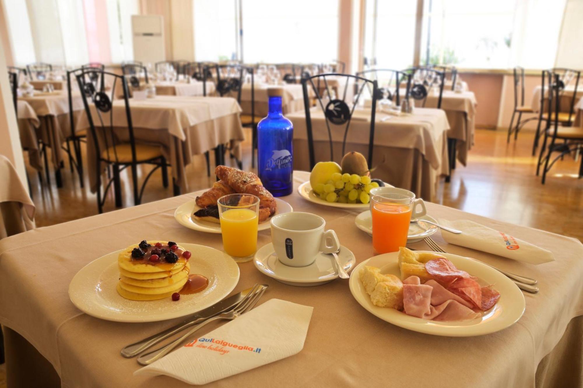 Hotel Delfino Лаїгуелья Екстер'єр фото